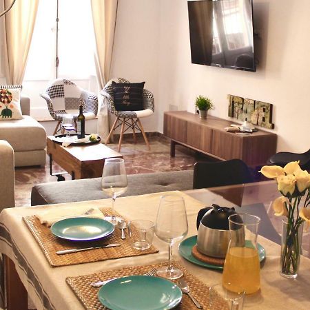 Gatu Premium Villa Aramburu, " Preferente Mayores De 25 Anos Y Familias " El Puerto de Santa Maria Exterior photo