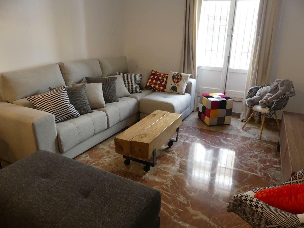 Gatu Premium Villa Aramburu, " Preferente Mayores De 25 Anos Y Familias " El Puerto de Santa Maria Exterior photo