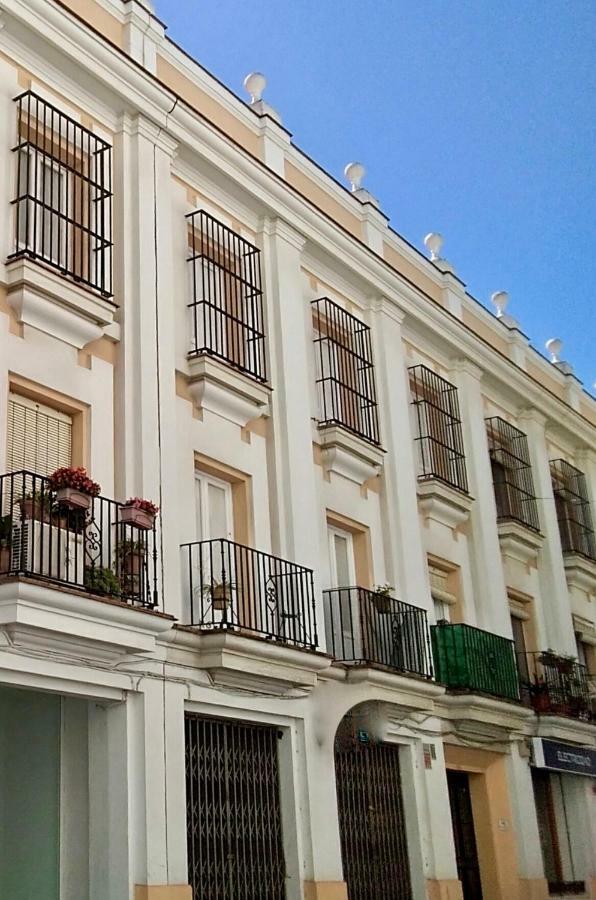 Gatu Premium Villa Aramburu, " Preferente Mayores De 25 Anos Y Familias " El Puerto de Santa Maria Exterior photo