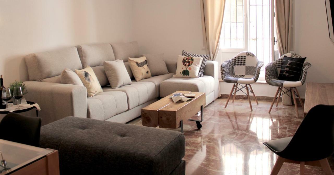 Gatu Premium Villa Aramburu, " Preferente Mayores De 25 Anos Y Familias " El Puerto de Santa Maria Exterior photo